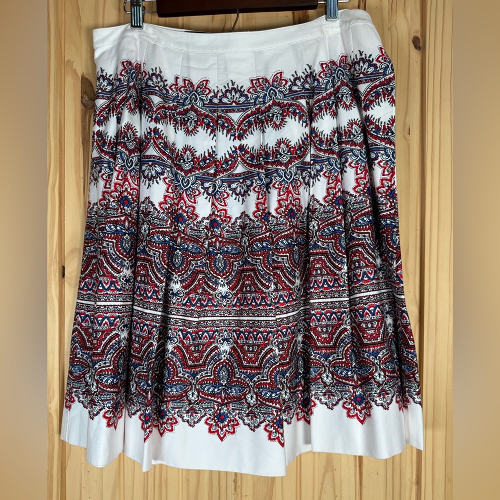Talbots Size 14 Petite Red White Blue Floral Paisley Print Soft Pleated Skirt